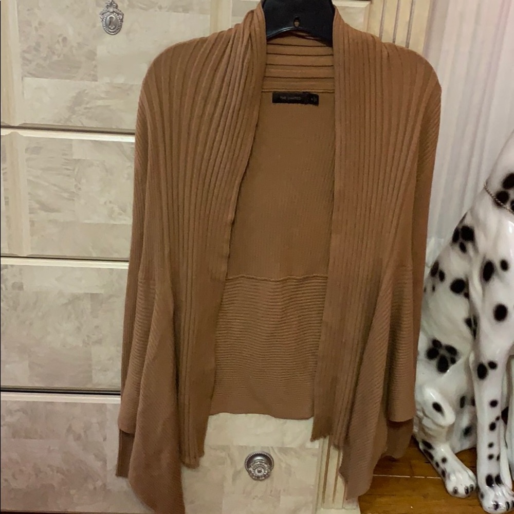 The LIMITED tan rubbed fly away sweater